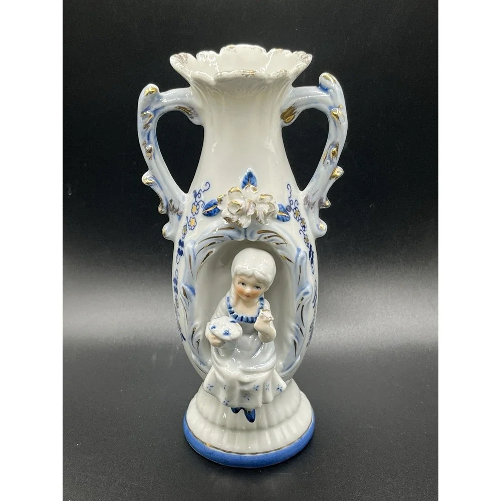 Vtg‎ Norleans Victorian Vase White & Blue with with Gold Trim Sitting Girl 7.5